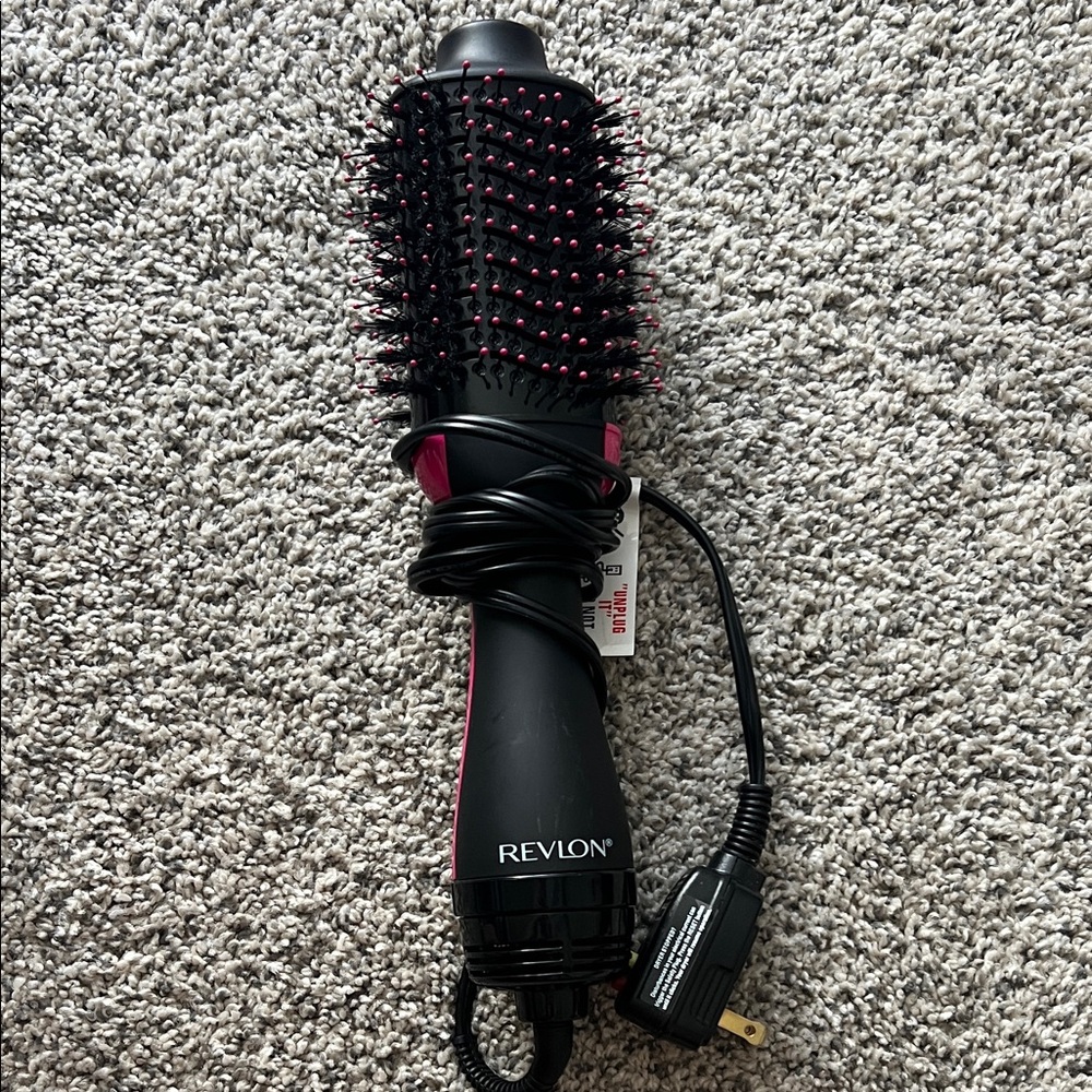 BRAND NEW!! Revlon Black and Pink Hair Styling Brush